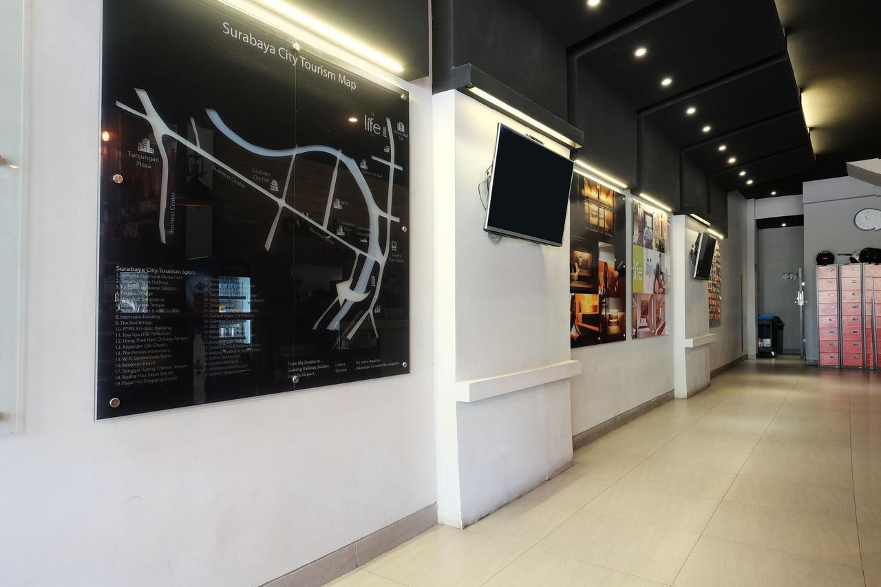بيت شباب Juanda Airport Gedangan المظهر الخارجي الصورة